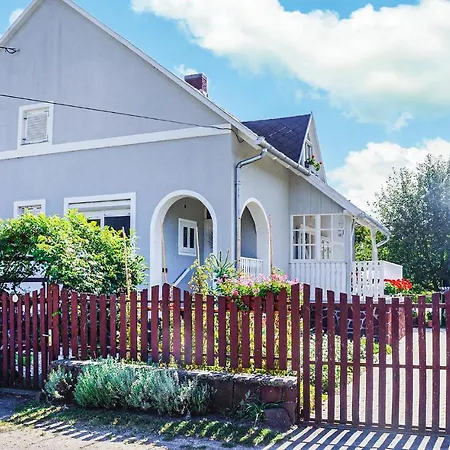 Stunning In Abrahamhegy W/ Wifi And 2 Bedrooms